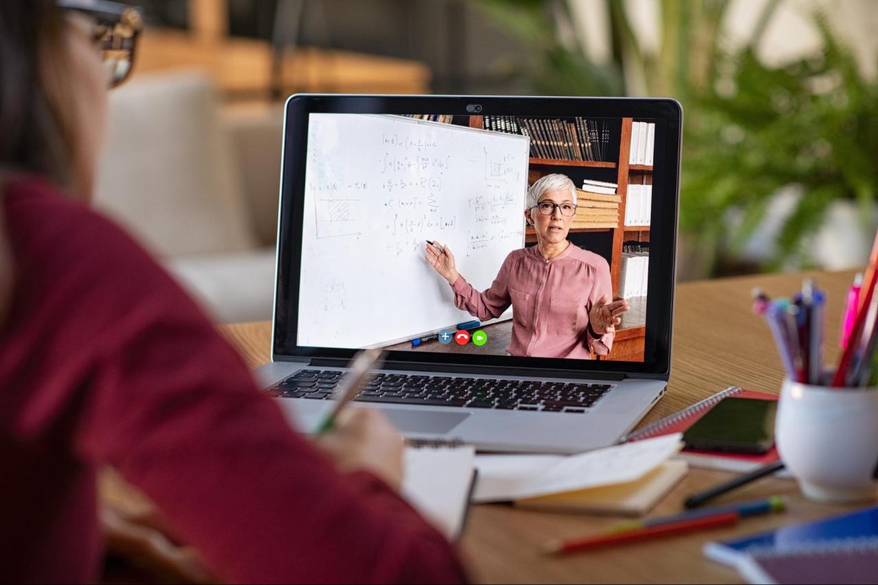 Online learning colleges